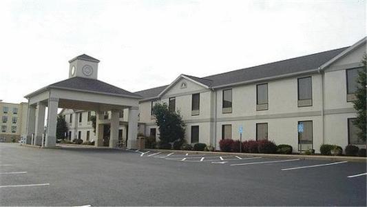 Hotel Baymont By Wyndham Madisonville