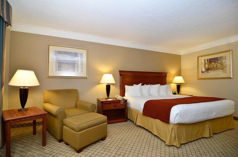 Baymont By Wyndham Madisonville